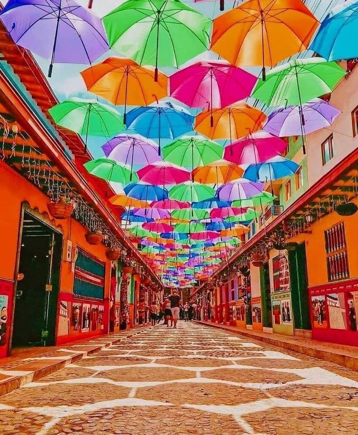 Ferienwohnung Apartamento Plazoleta De Colores Guatapé Exterior foto